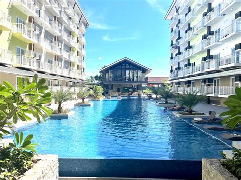 cheap hotels near mactan airport.